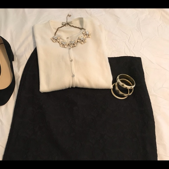 Off White Cardigan - size 1X - Picture 1 of 1